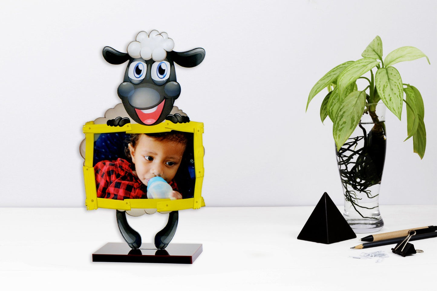 Baba Baba Black Sheep Acrylic Cartoon Photo Stand